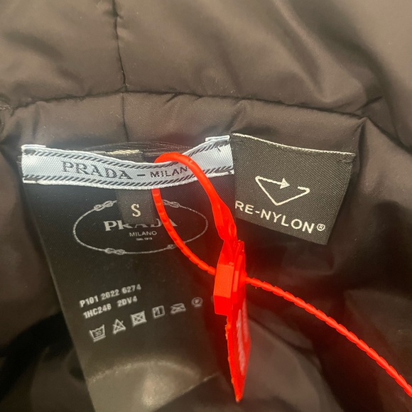 Prada bucket hat - Picture 5 of 5